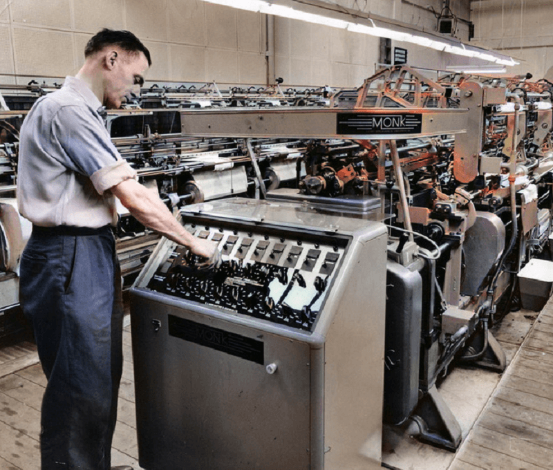 Chris SA Monks knitting machine