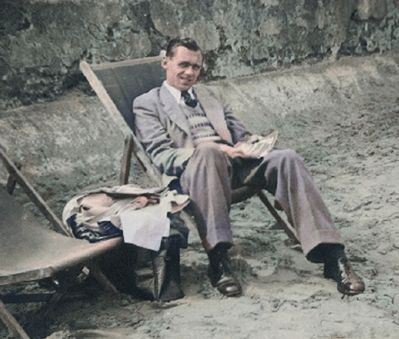 Chris in deckchair